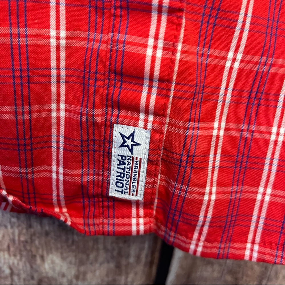 Wrangler button shirt - Picture 3 of 8